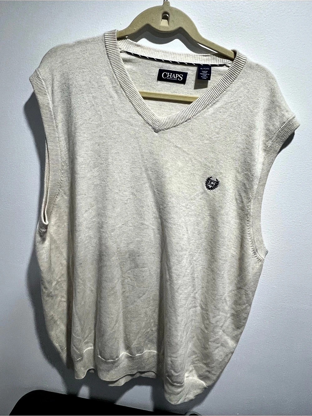 Chaps V-Neck Cotton Sweater Vest in Cream